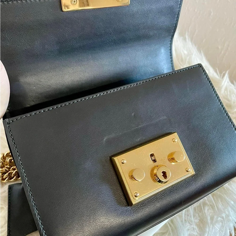 SOLD‼️Gucci Small Padlock Leather Shoulder bag - Picture 9 of 11